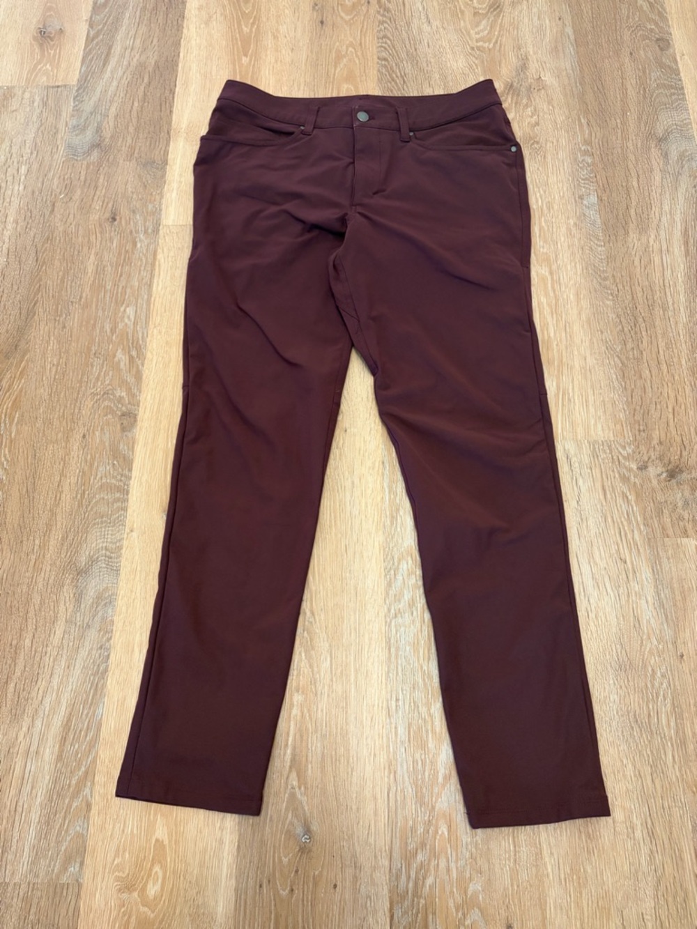 Lululemon ABC Pant Slim Warpstreme Size 31 Burgandy Red Performance Chinos